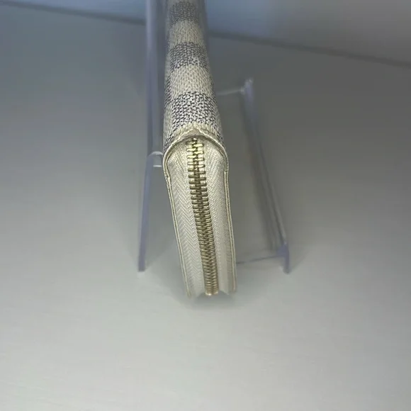 Louis Vuitton Damier Azure Long Zippy Wallet - Picture 8 of 16